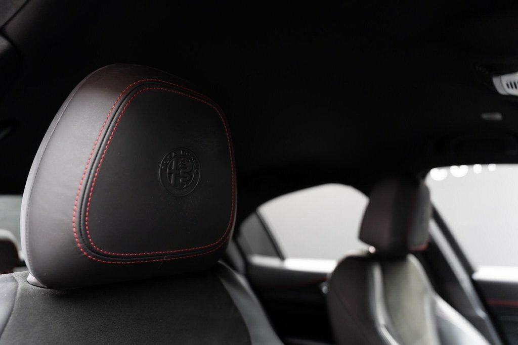Alfa Romeo Giulia #48
