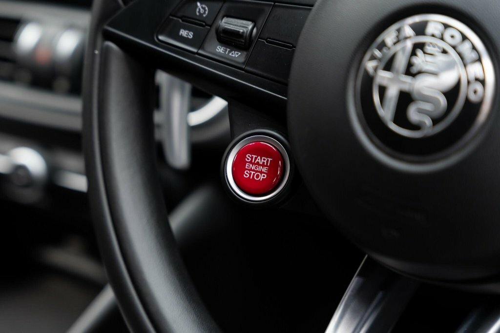 Alfa Romeo Giulia #15