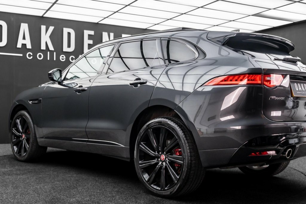Jaguar F-Pace 2.0D 240 R-sport Awd White #24