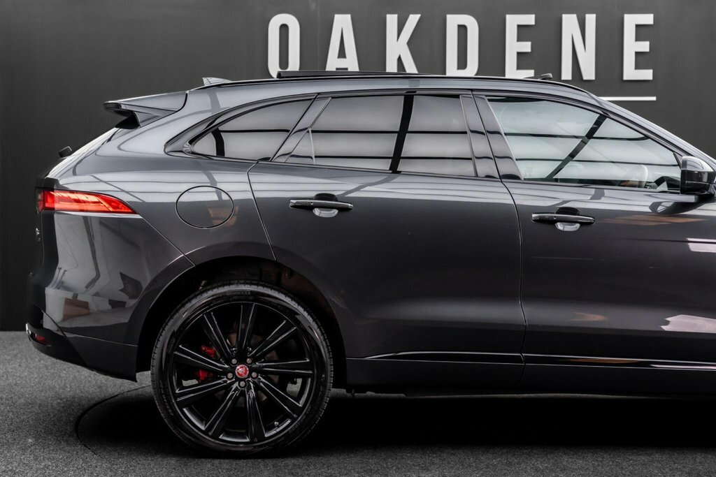 Jaguar F-Pace 2.0D 240 R-sport Awd White #46