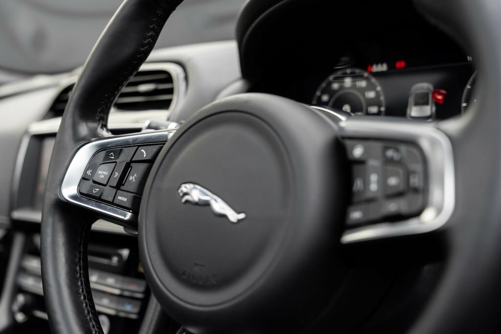 Jaguar F-Pace 2.0D 240 R-sport Awd White #27