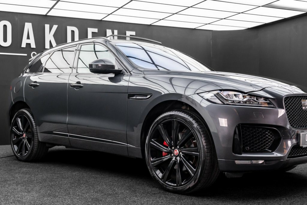 Jaguar F-Pace 2.0D 240 R-sport Awd White #20