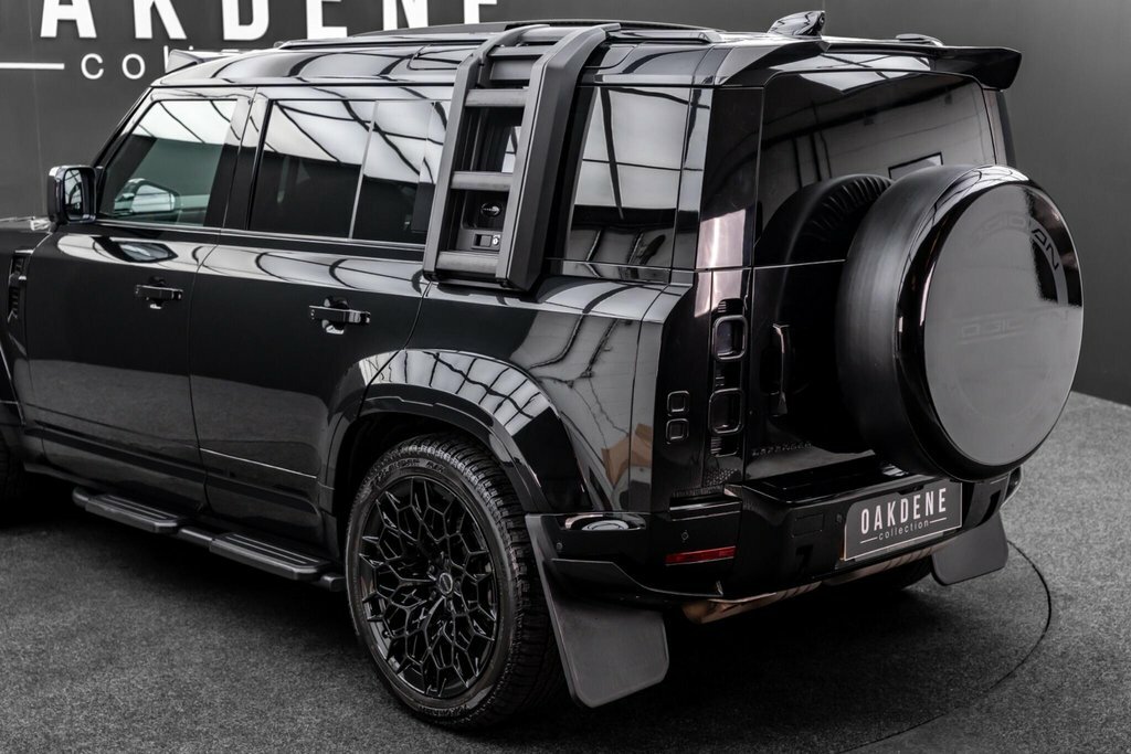 Land Rover Defender 110 Defender S Silver #11