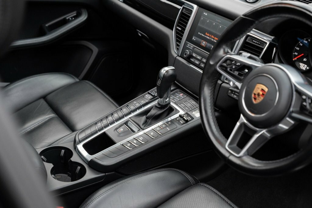 Porsche Macan 3.0T V6 Gts Suv Black #22