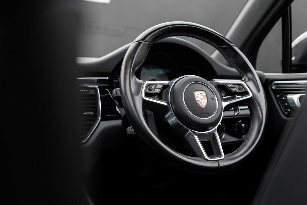 Porsche Macan 3.0T V6 Gts Suv Black #34