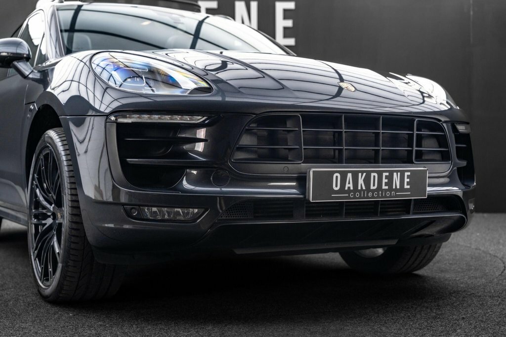 Porsche Macan 3.0T V6 Gts Suv Black #35