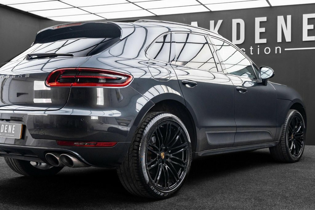 Porsche Macan 3.0T V6 Gts Suv Black #23