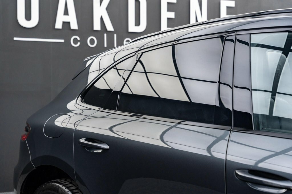 Porsche Macan 3.0T V6 Gts Suv Black #29