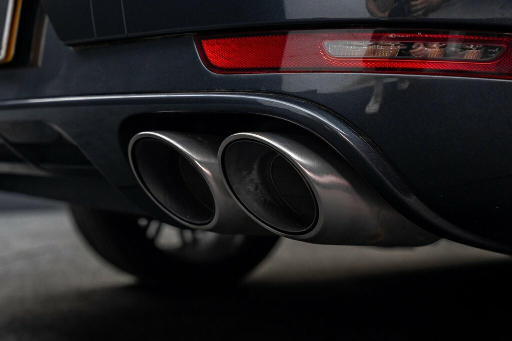 Porsche Macan 3.0T V6 Gts Suv Black #44