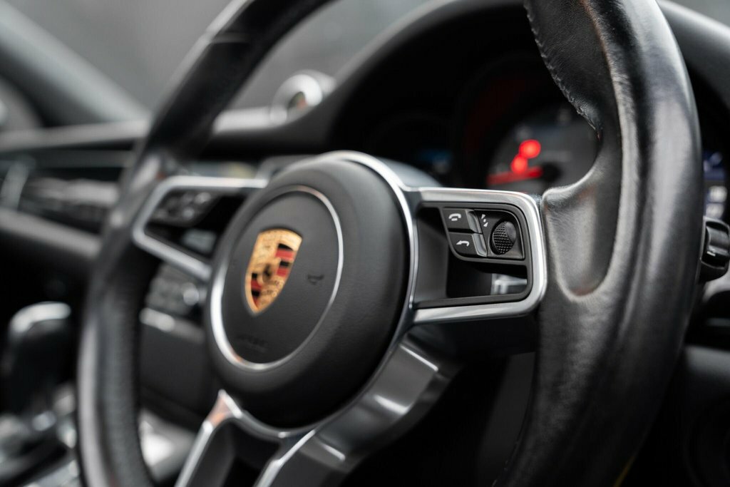Porsche Macan 3.0T V6 Gts Suv Black #24