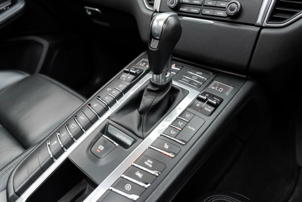 Porsche Macan 3.0T V6 Gts Suv Black #26