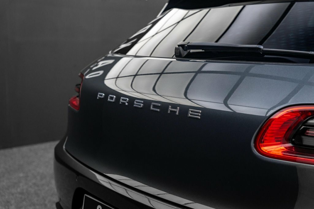 Porsche Macan 3.0T V6 Gts Suv Black #42