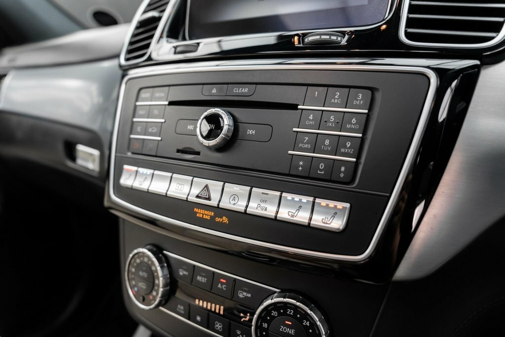 Mercedes-Benz GLE Class Gle 350 D Black #43