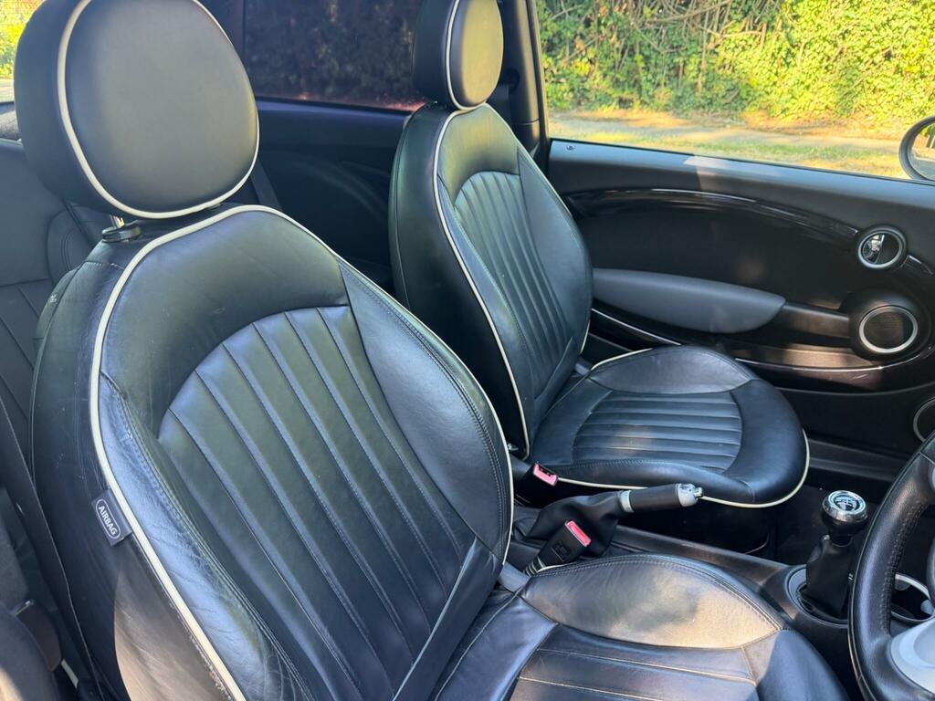 Mini Hatch Cooper 1.6 Cooper 118 Bhp White #15