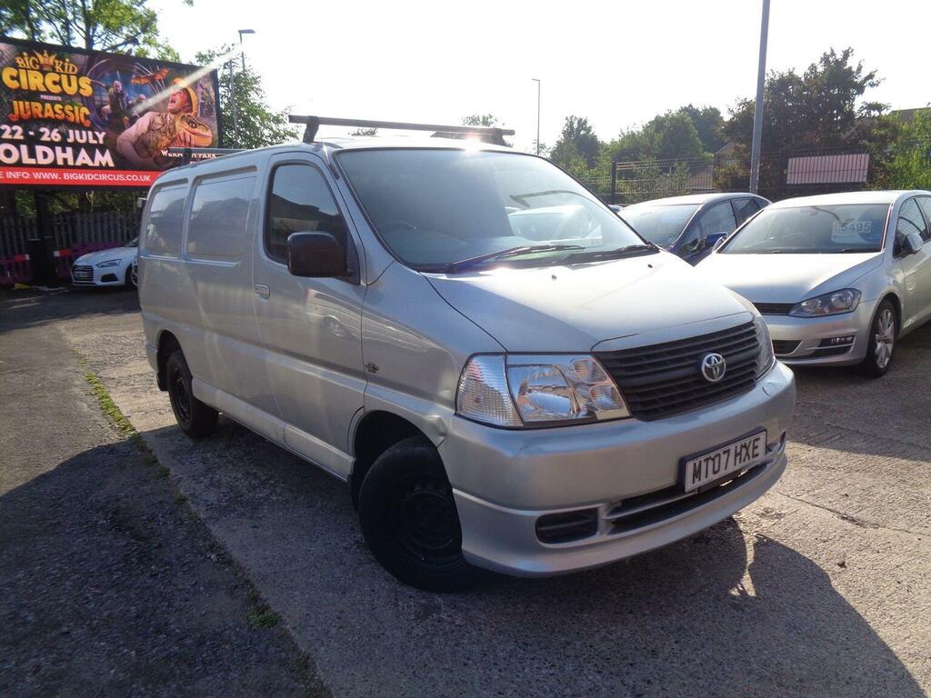 Toyota HiAce Panel Van 2.5 280 D-4d Rwd L1 H1 200707 Silver