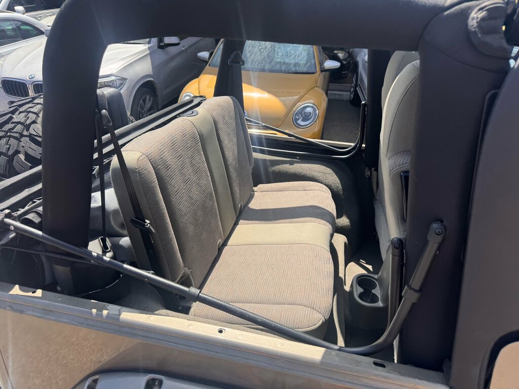 Jeep Wrangler 4.0 Sport Soft Top 4X4 Green #16
