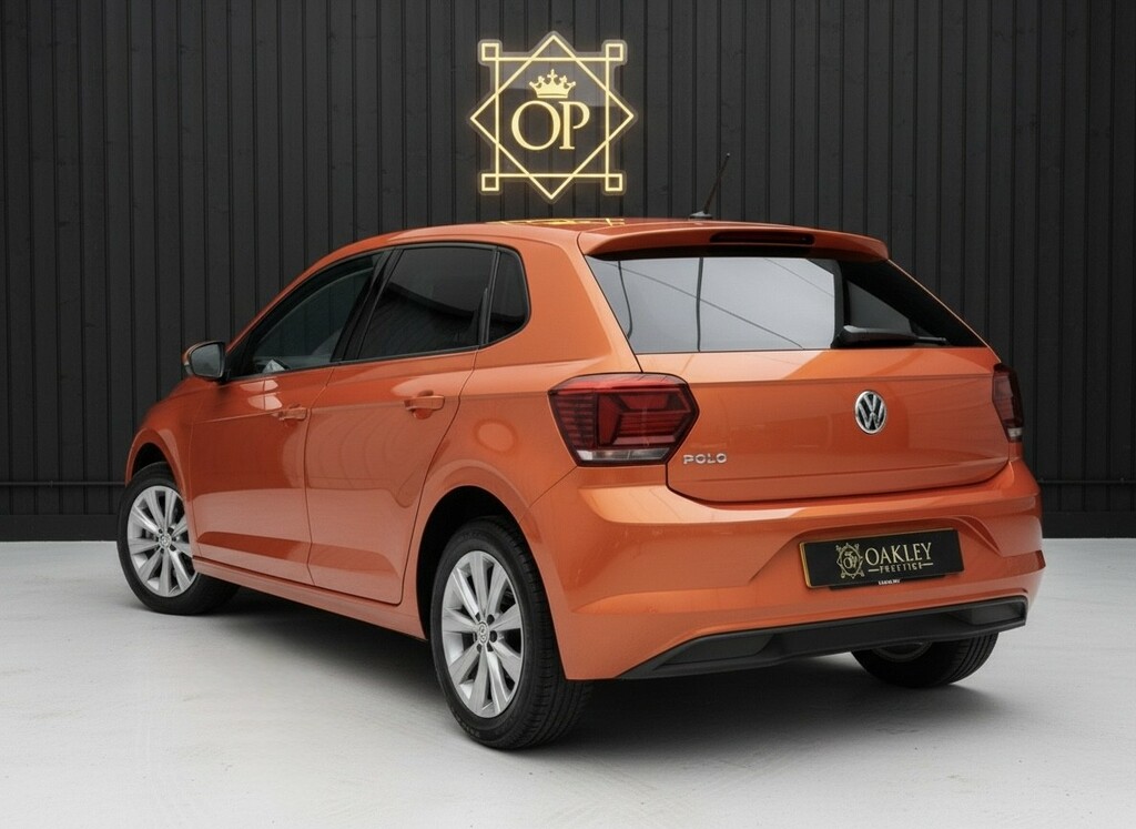 Volkswagen Polo 1.0 Se Orange #2