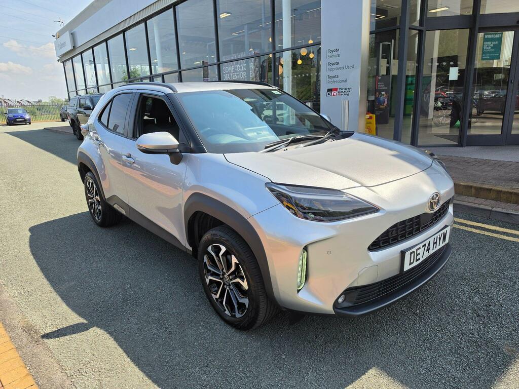 Toyota Yaris Cross 1.5 Hybrid Design Cvt Silver
