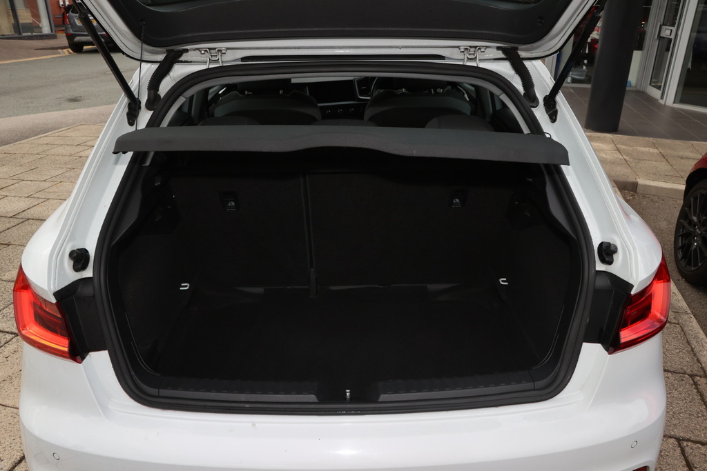 Audi A1 35 Tfsi Sport S Tronic YL19UKA White #4