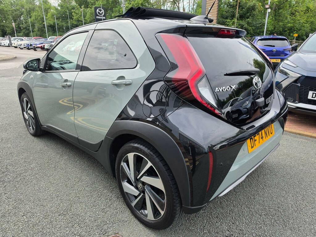 Toyota Aygo X 1.0 Vvt-i Exclusive Green #4