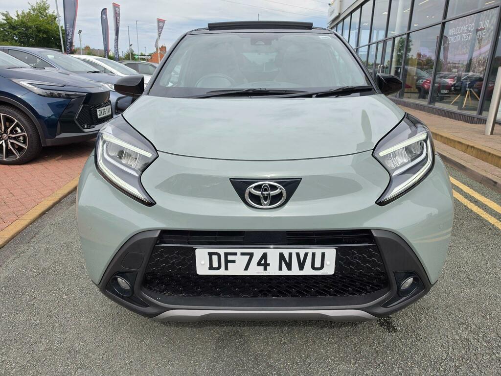 Toyota Aygo X 1.0 Vvt-i Exclusive Green #2