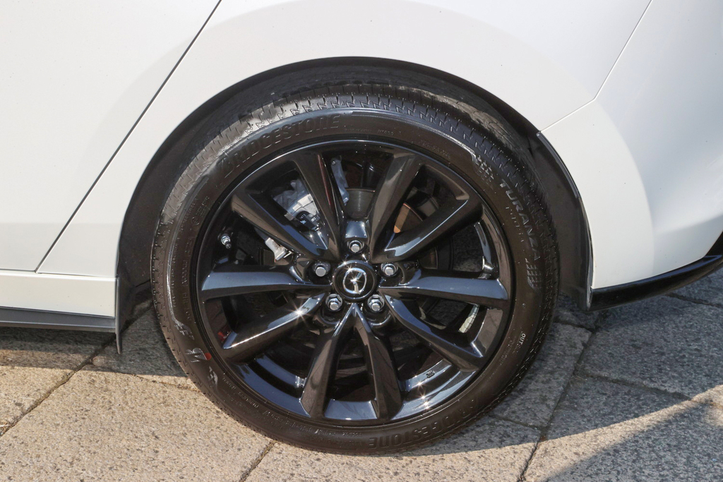 Mazda 3 2.5 E-skyactiv G Mhev 140 Homura DA75HTT White #5