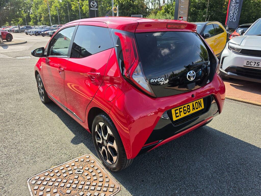 Toyota Aygo 1.0 Vvt-i X-trend X-shift EF68AON Red #5