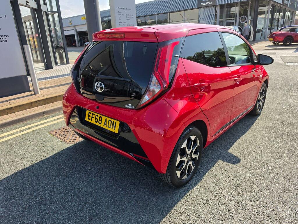 Toyota Aygo 1.0 Vvt-i X-trend X-shift EF68AON Red #3