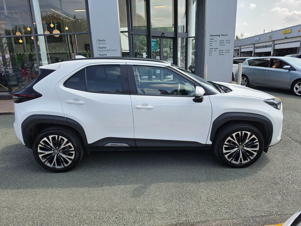 Toyota Yaris Cross 1.5 Vvt-h Excel Suv Hybrid E-cvt Euro 6 DH73HRR White #2