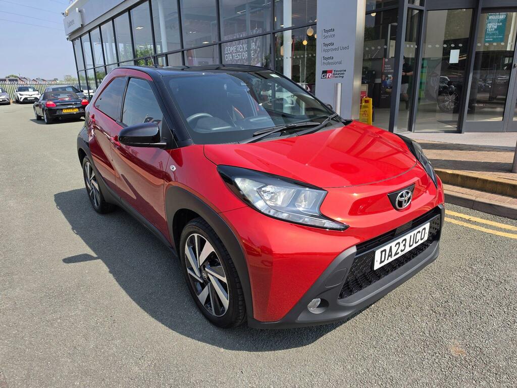 Toyota Aygo X 1.0 Vvt-i Edge Red