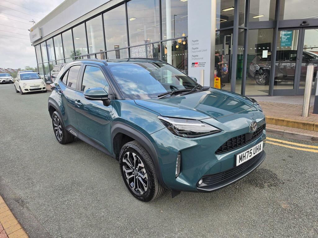 Toyota Yaris Cross 1.5 Hybrid Design Cvt Green