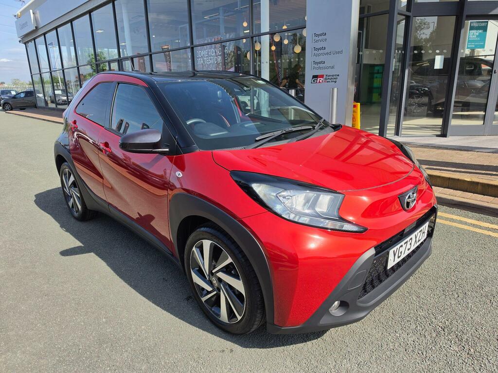 Toyota Aygo X 1.0 Vvt-i Edge Red