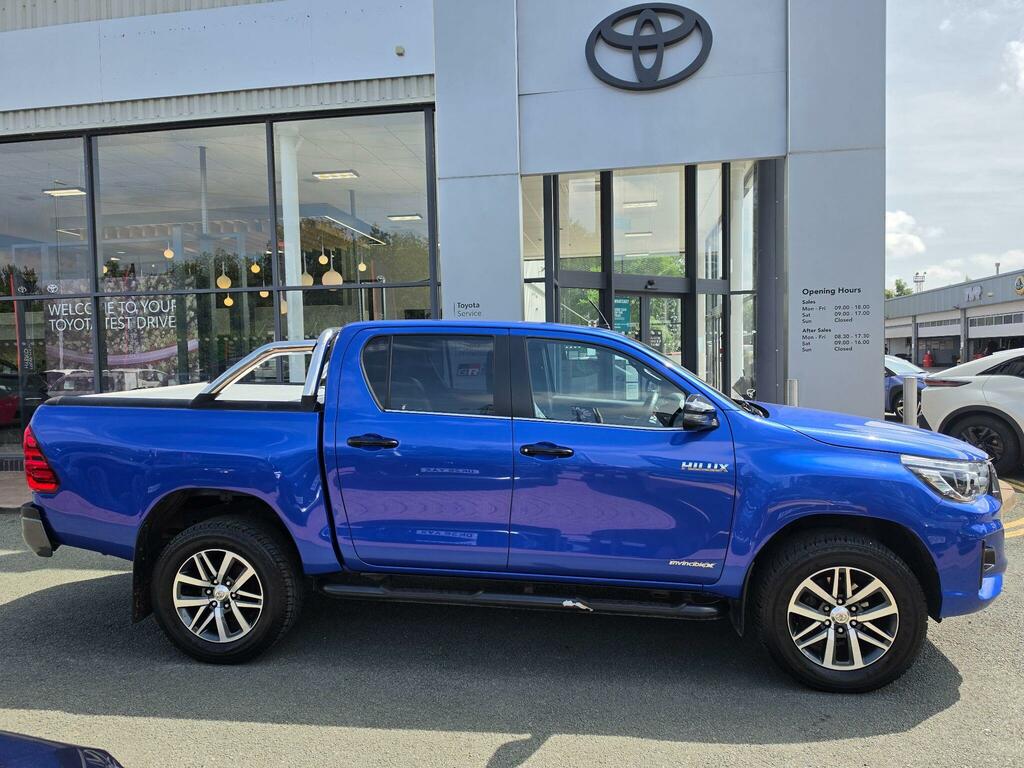 Toyota HILUX Invincible X Dcab Pick Up 2.4 D-4d Blue #2