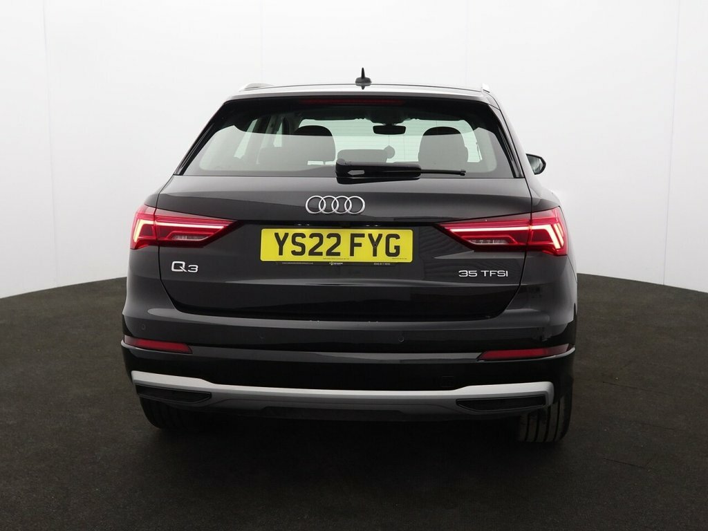 Audi Q3 1.5L Sport YS22FYG Black #6