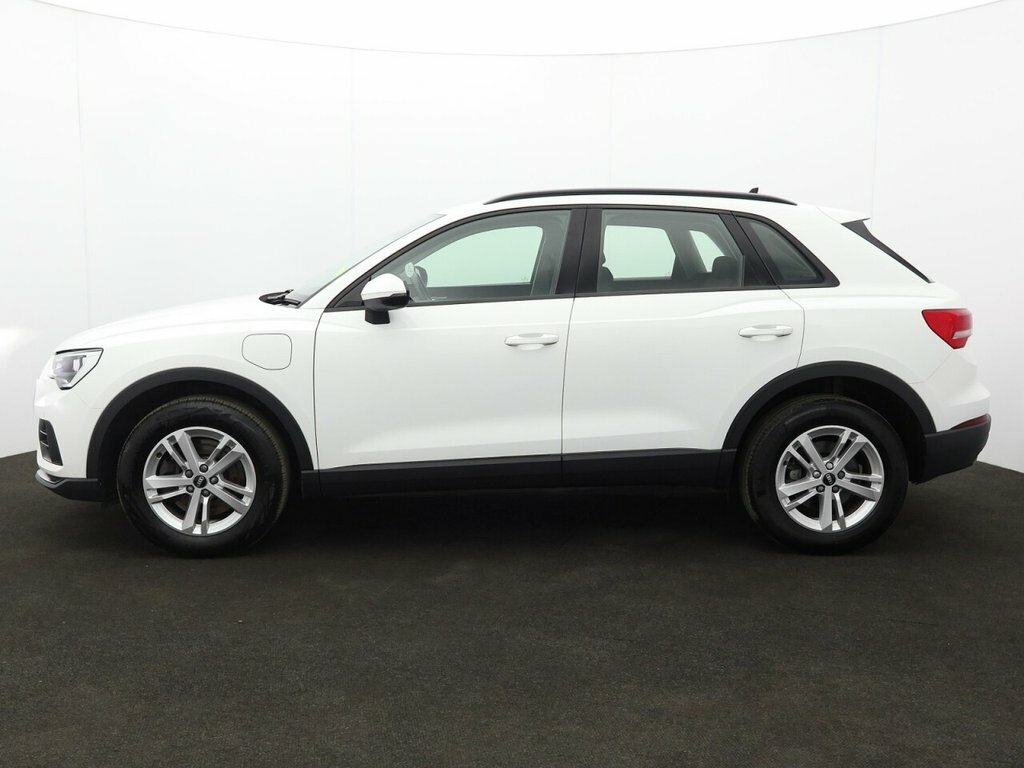Audi Q3 1.4L Technik WN22VDF White #4