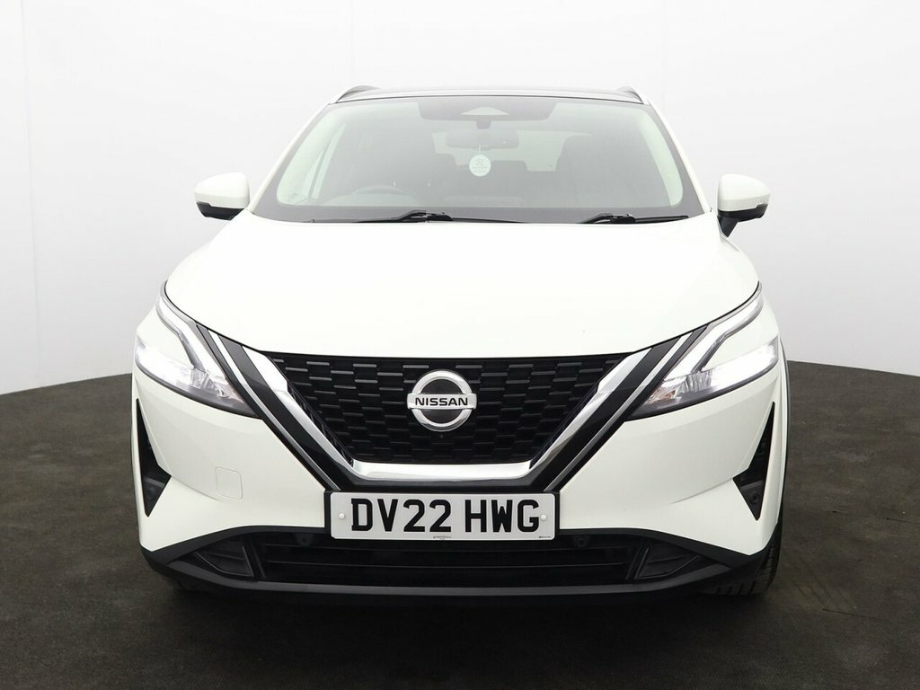 Nissan Qashqai 1.3L N-connecta DV22HWG White #2