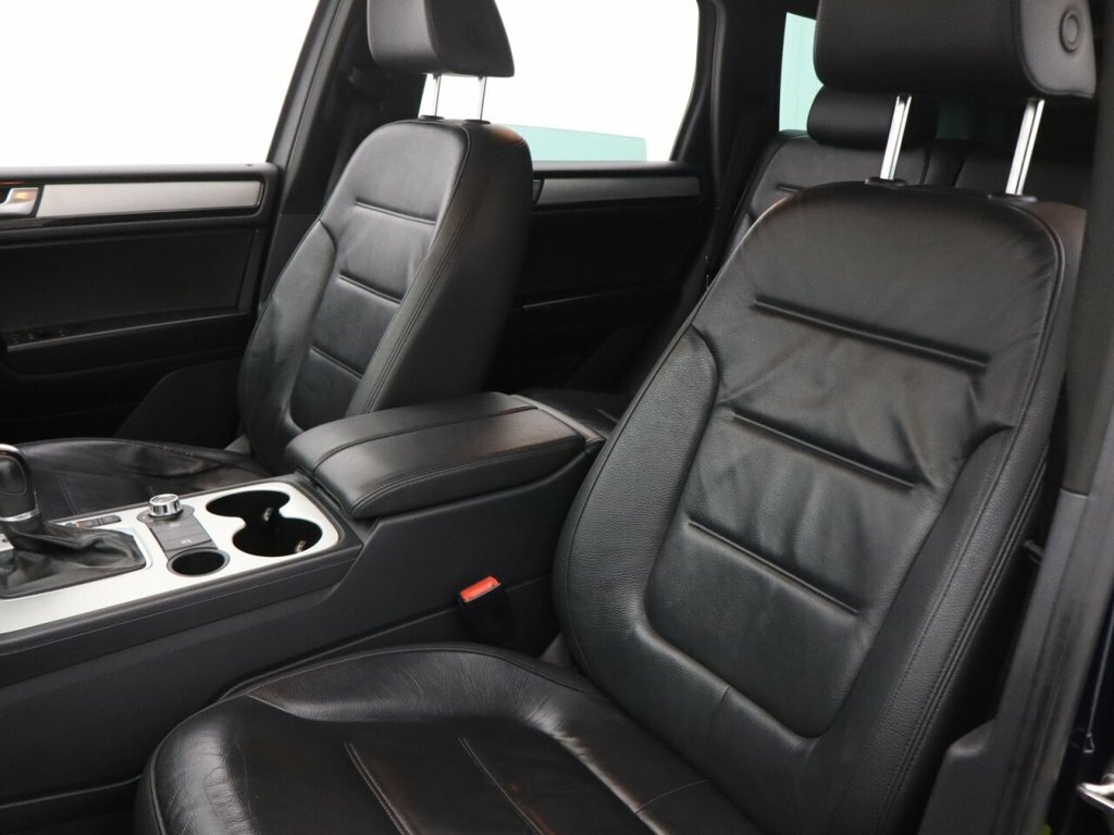 Volkswagen Touareg Tdi V6 Bluemotion Tech R-line White #37