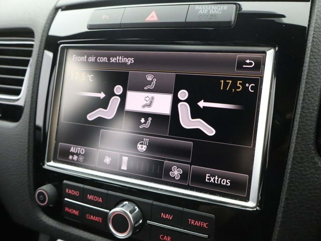 Volkswagen Touareg Tdi V6 Bluemotion Tech R-line White #28