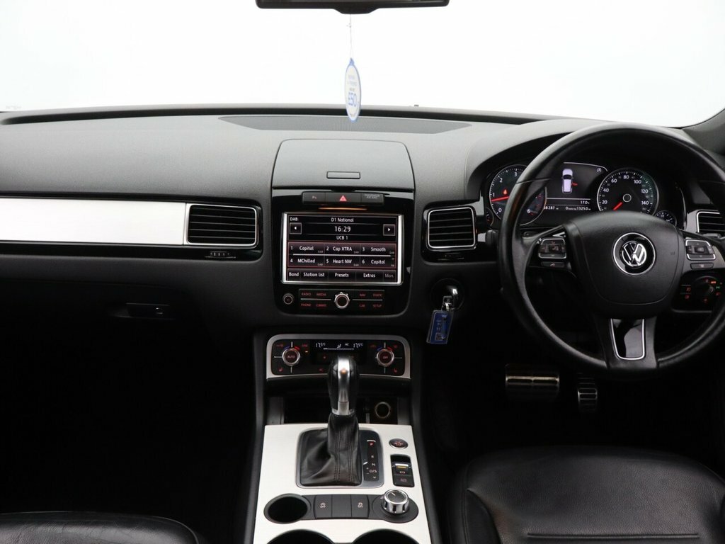 Volkswagen Touareg Tdi V6 Bluemotion Tech R-line White #12