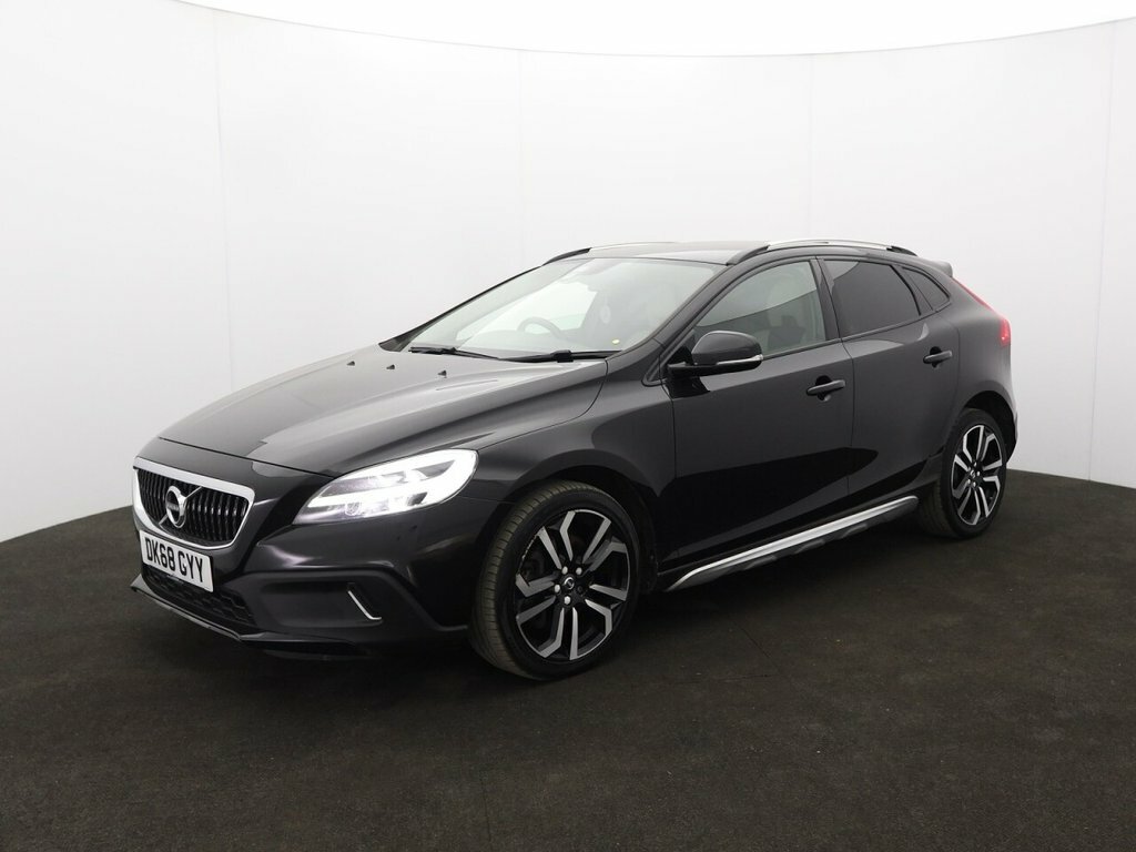 Volvo V40 Cross Country 1.5L Pro Black #3