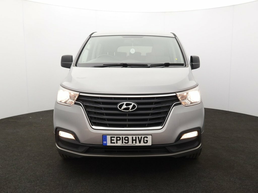 Hyundai I800 2.5L Se Nav Silver #2