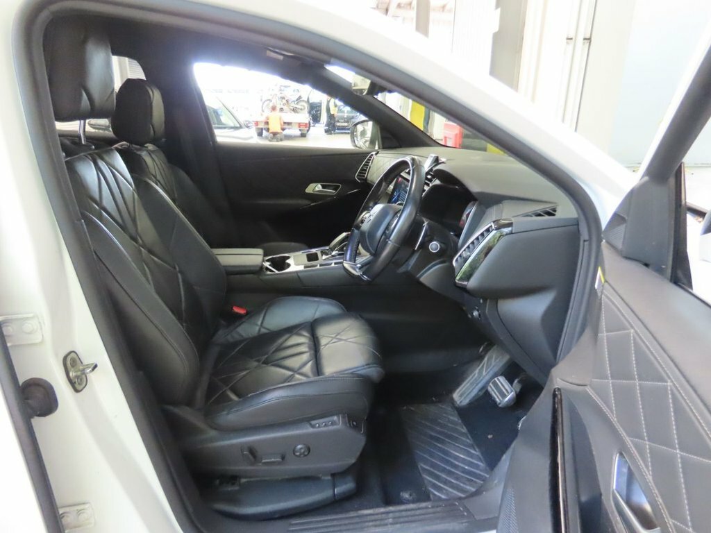 DS DS 3 Crossback 1.6L Rivoli FL23EZA White #6