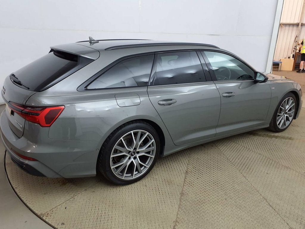 Audi A6 Avant 2L Black Edition Grey #4