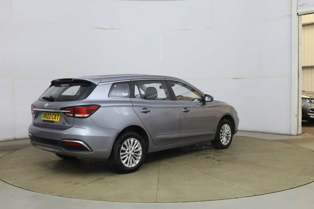 MG MG5 Estate Silver #6