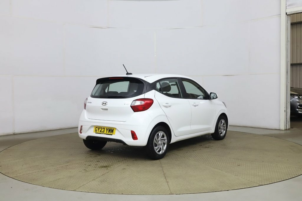 Hyundai I10 1L Se White #5