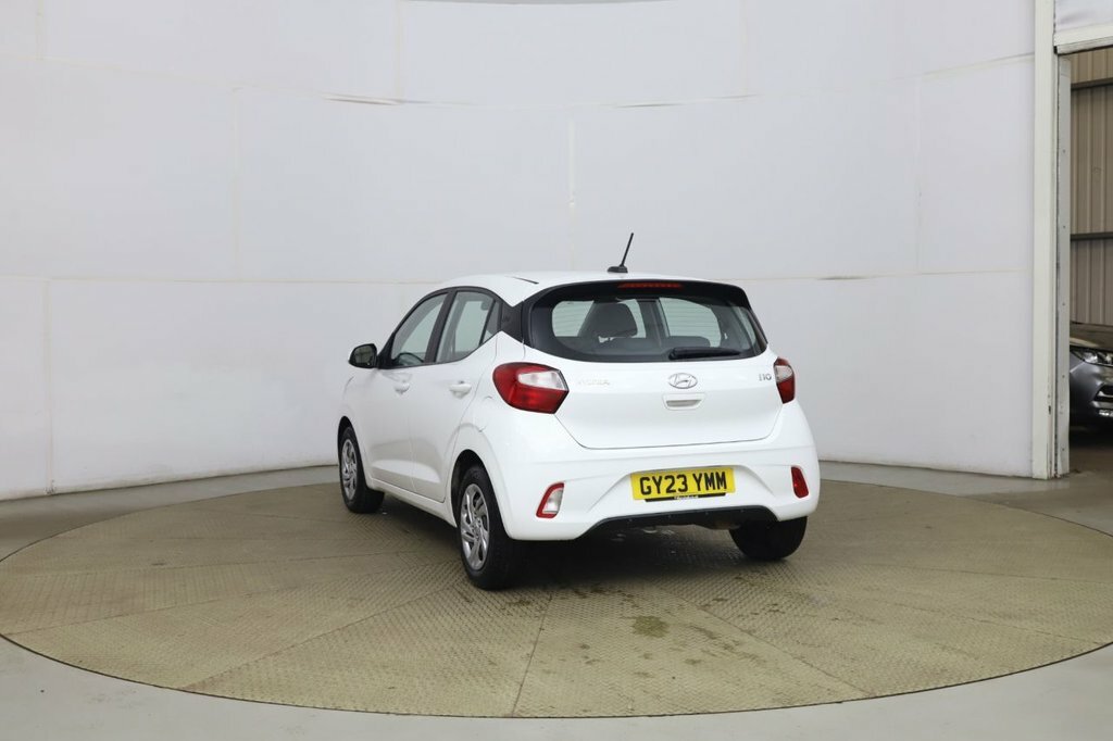 Hyundai I10 1L Se White #4