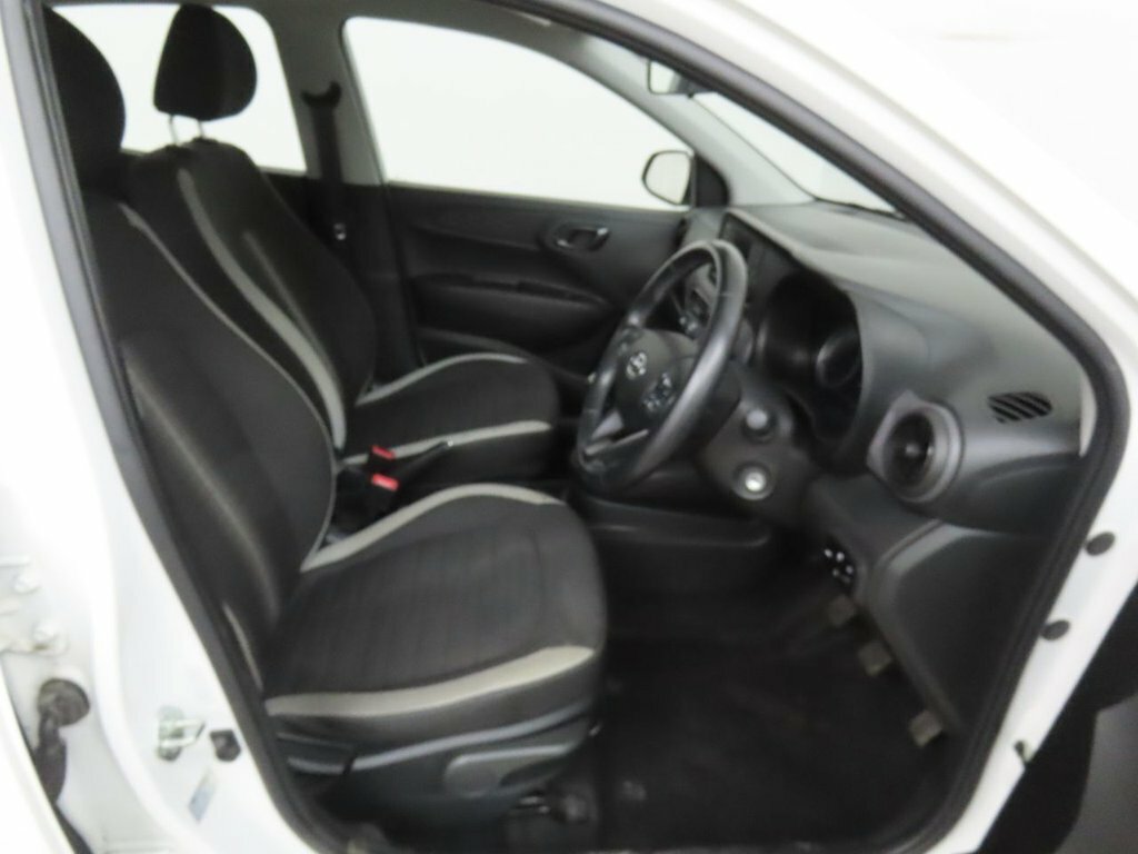 Hyundai I10 1L Se White #6
