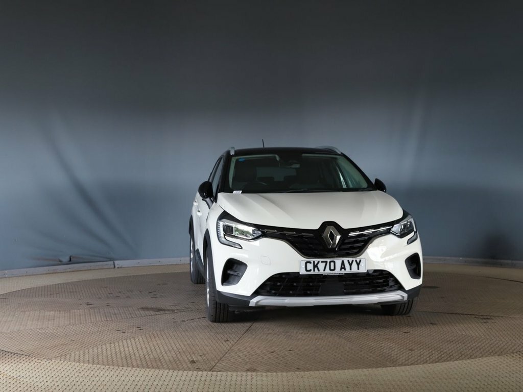 Renault Captur 1L Iconic CK70AYY White #2