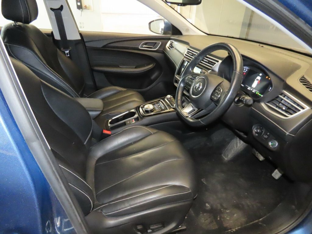 MG MG5 Estate Blue #6