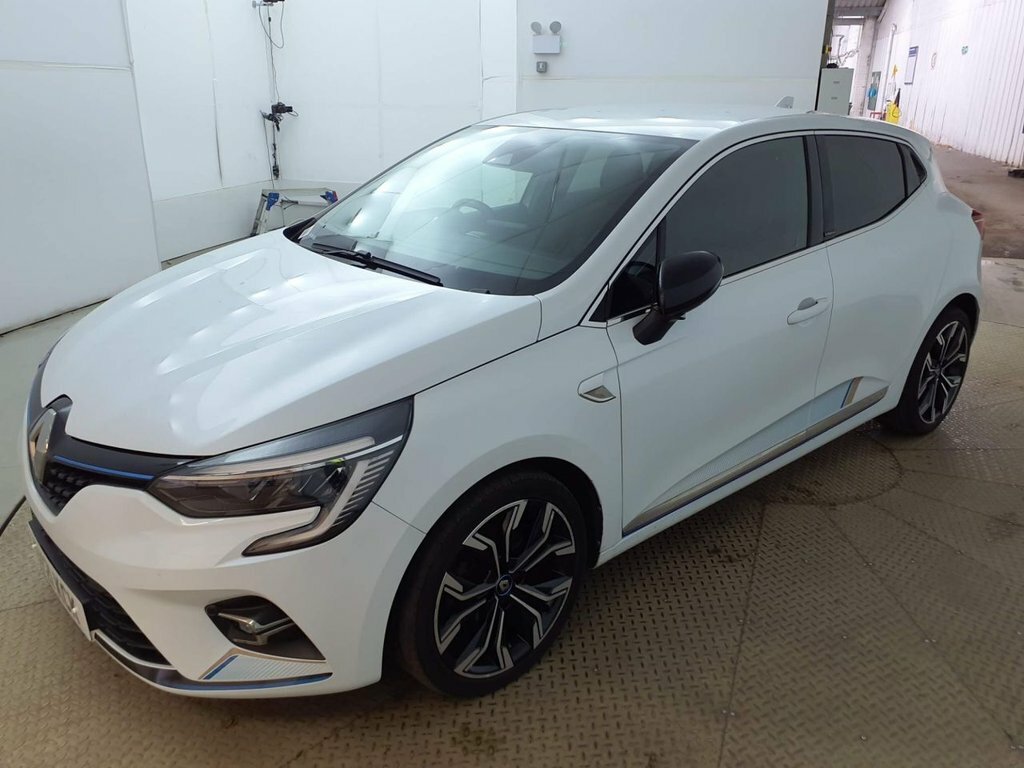 Renault Clio 1.6L Launch Edition White #3
